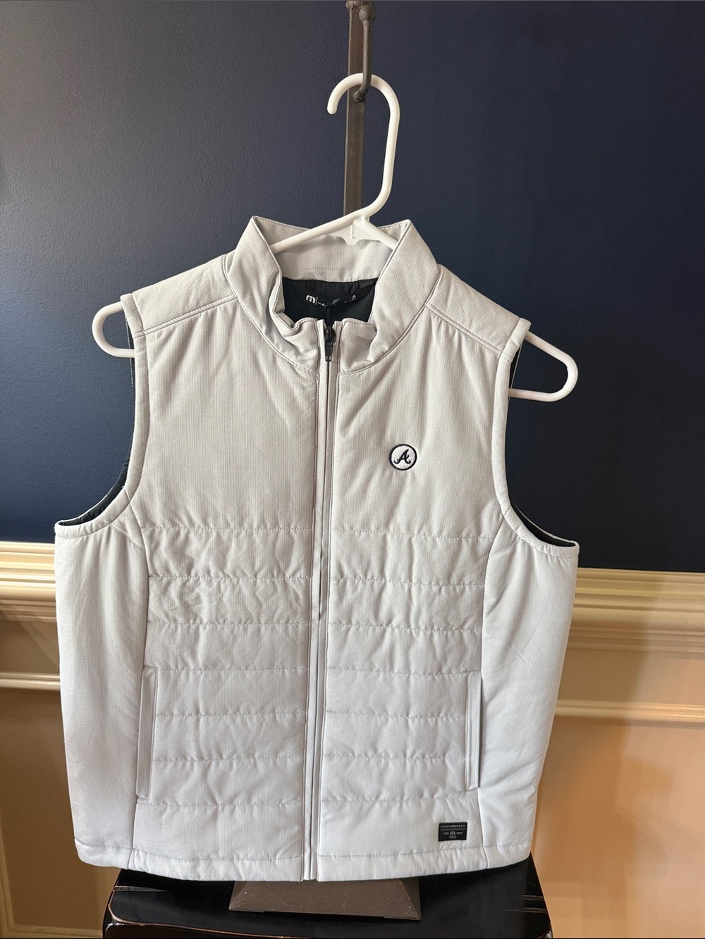 Travis Mathew Light Gray Quilted Sleeveless Vest-Atlanta Braves logo